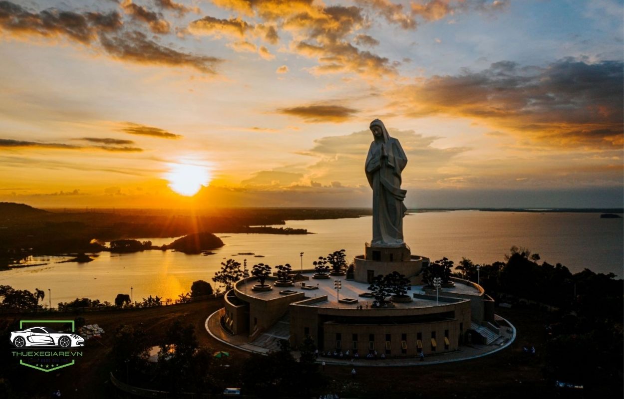 Thuê xe du lịch Đức Mẹ Núi Cúi, Thuê xe hành hương Núi Cúi, Thuê xe đi Đan viện Xitô Thánh Mẫu Núi Cúi,
